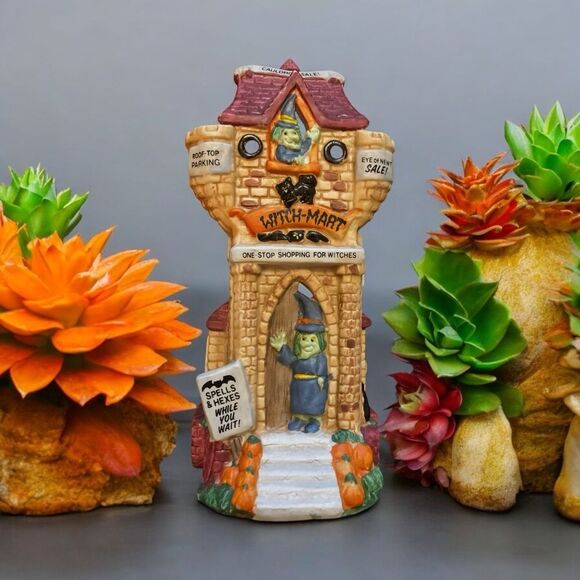 HALLOWEEN Haunted House Cute and Creepy Creations Witch Mart, Light up Ceramic - Picture 1 of 16